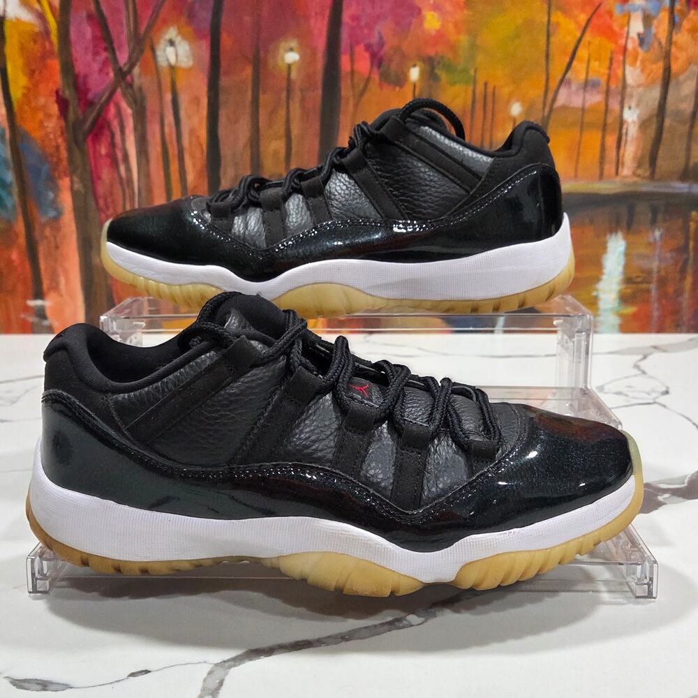 Nike Air Jordan XI 11 Retro Low 72-10 Size 9.5 Men's Black Sail AV2187-001